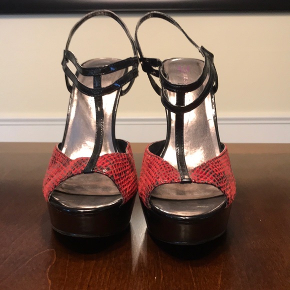 JustFab Platform Sandal Heels - Picture 1 of 4
